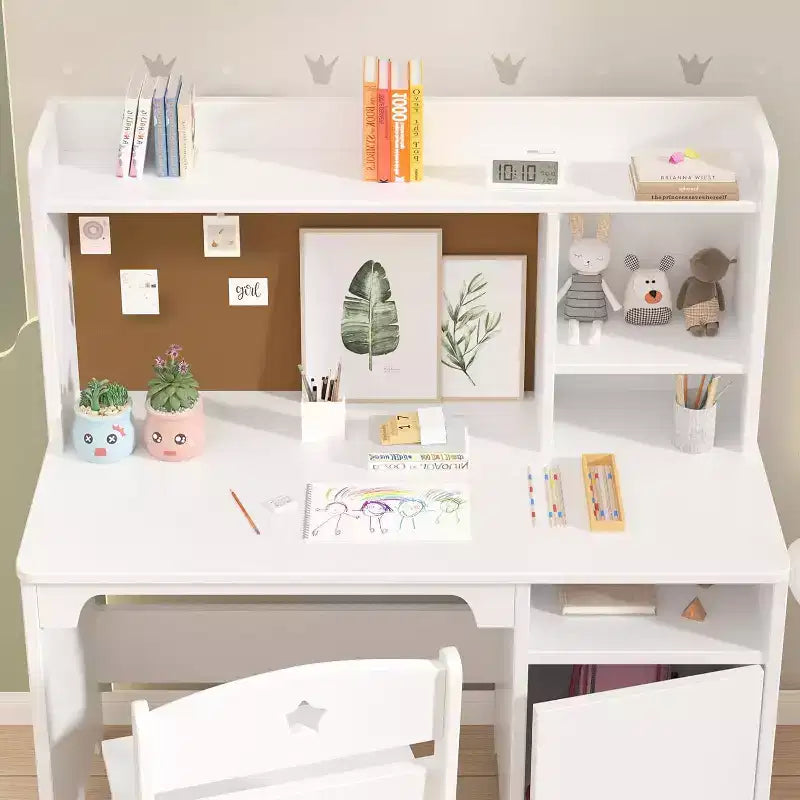 Set scrivania e sedia per bambini, scrivania in legno con alzata, mobile contenitore, scrittoio e postazione computer per cameretta e studio, bianco